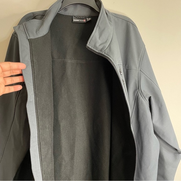 Men’s Swiss Tech XXL Weatherproof  Gray Soft-Shell Jacket - Picture 4 of 5